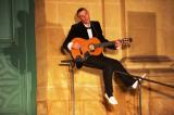 Paco chante la Paix 31 * 5616 x 3744 * (10.35MB)